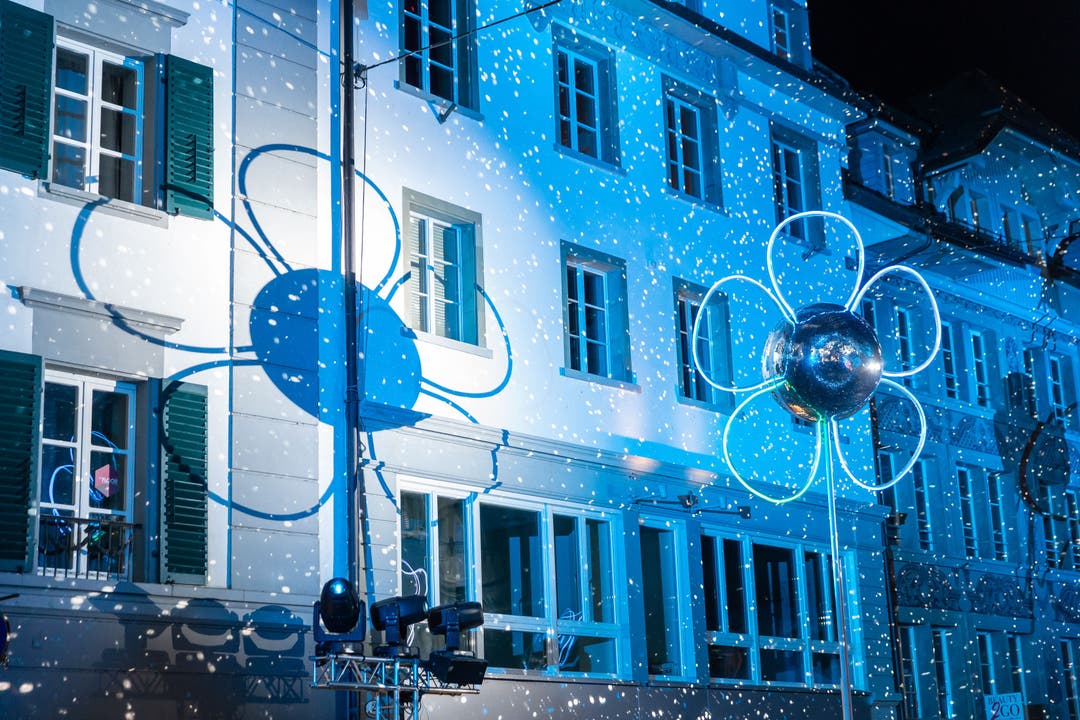 Lichtinstallation am Mühleplatz anlässlich des Lichtfestivals Luzern 2022.