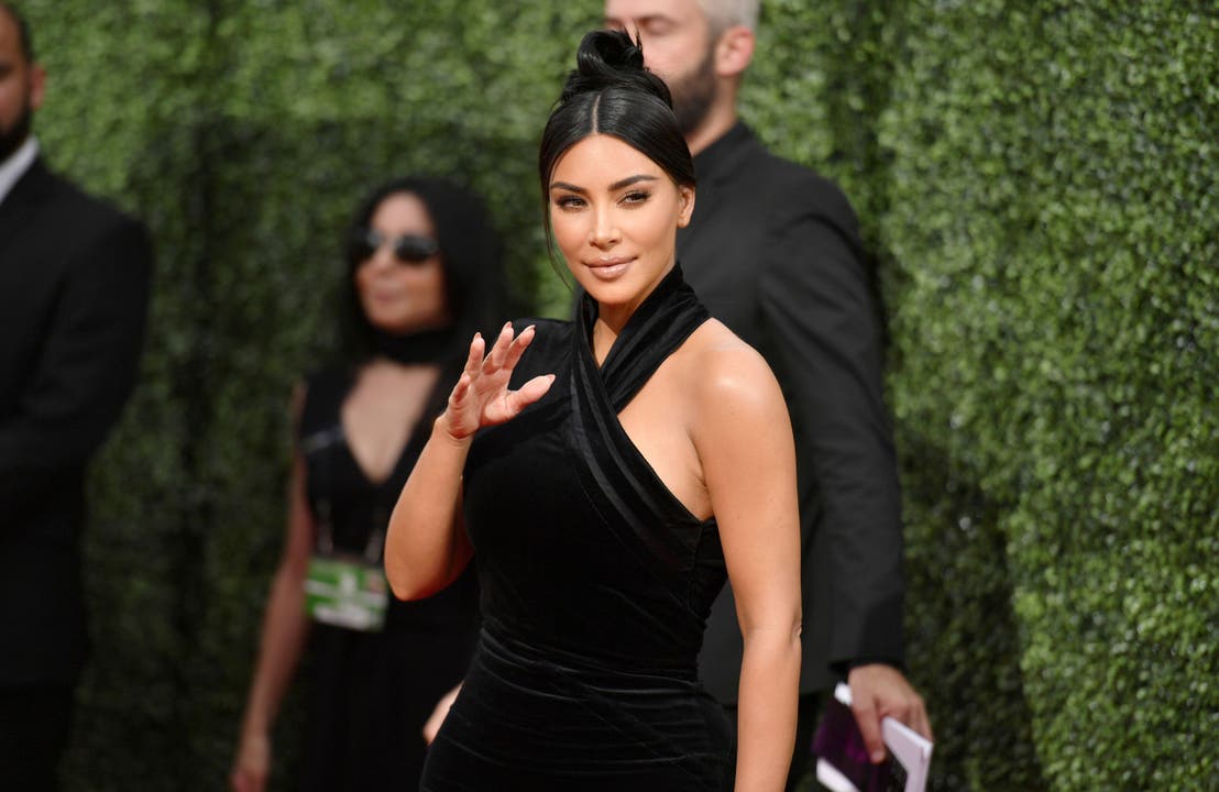 Kim Kardashian-West: Die Influencerin und Unternehmerin feierte im Herbst 2020 auf einer Party mit vielen Gästen ihren 40. Geburtstag.