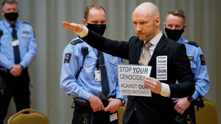 Anders Behring Breivik, 42, hat vor zehn Jahren insgesamt 77 Menschen getötet. (EPA)