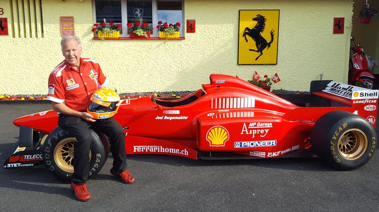Das Herz des Oberbürers Josef Kaiser schlägt für Ferrari – insbesondere auch für den siebenfachen Weltmeister Michael Schumacher. (Bild: Lydia Blumer)