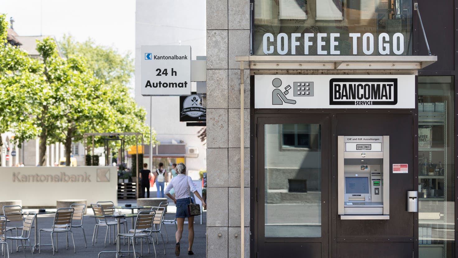Die Zukunft der Bancomaten sieht angesichts der Coronakrise alles andere als rosig aus. (Symbolbild) (Keystone)