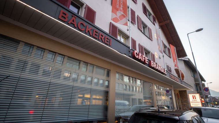 Das Café Brändle ist seit Ende 2021 geschlossen. Der Laden bleibt geöffnet. (Bild: Jan Pegoraro (Unterägeri, 24. Januar 2022))