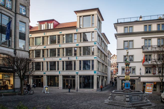 Das Wohn- und Geschäftshaus Kapellgasse 4 geht von Zuger in Luzerner Hände über.