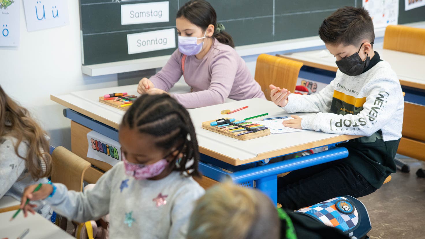 Der erste Tag mit Maske für alle am 10. Januar im Schulhaus Junkholz in Wohlen. Der Regierungsrat prüft die Pflicht Mitte Februar. (Dominic Kobelt)