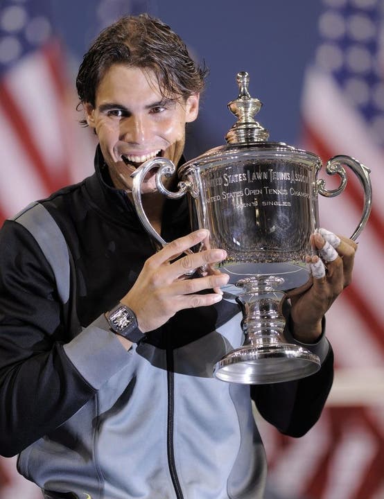 US Open 2010: Der Spanier gewinnt das vierte Grand-Slam-Turnier des Jahres und feiert damit einen historischen Erfolg: Dank des Triumphes hat er im Alter von 24 Jahren alle vier Grand Slams mindestens einmal gewonnen. Er bezwingt Novak Djokovic im Final von New York mit 6:4, 5:7, 6:4 und 6:2.