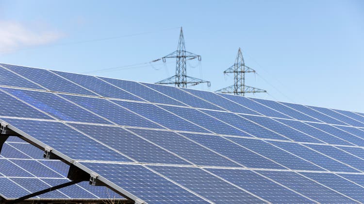 Mehr Solarenergie könnte im Baselbiet die Versorgungssicherheit gefährden. (Symbolbild: Gaetan Bally/key)