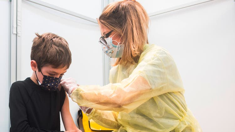 5- bis 11-jährige Kinder können gegen das Coronavirus geimpft werden. Jüngere noch nicht. (Alessandro Crinari / KEYSTONE/TI-PRESS)