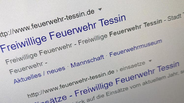 Wer nach «Feuerwehr Tessin» googelt, bekommt als obersten Eintrag die Homepage eines deutschen Feuerwehrkorps zu sehen. (Bild: Screenshot)