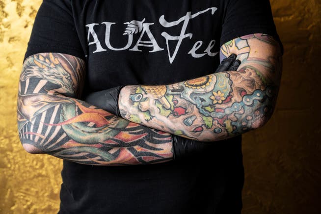 Wie schädlich ist ein Tattoo?