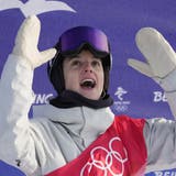 Freudenschrei: Berenice Wicki qualifizierte sich bei ihrer Olympia-Premiere gleich für den Final. (Lee Jin-Man / AP)