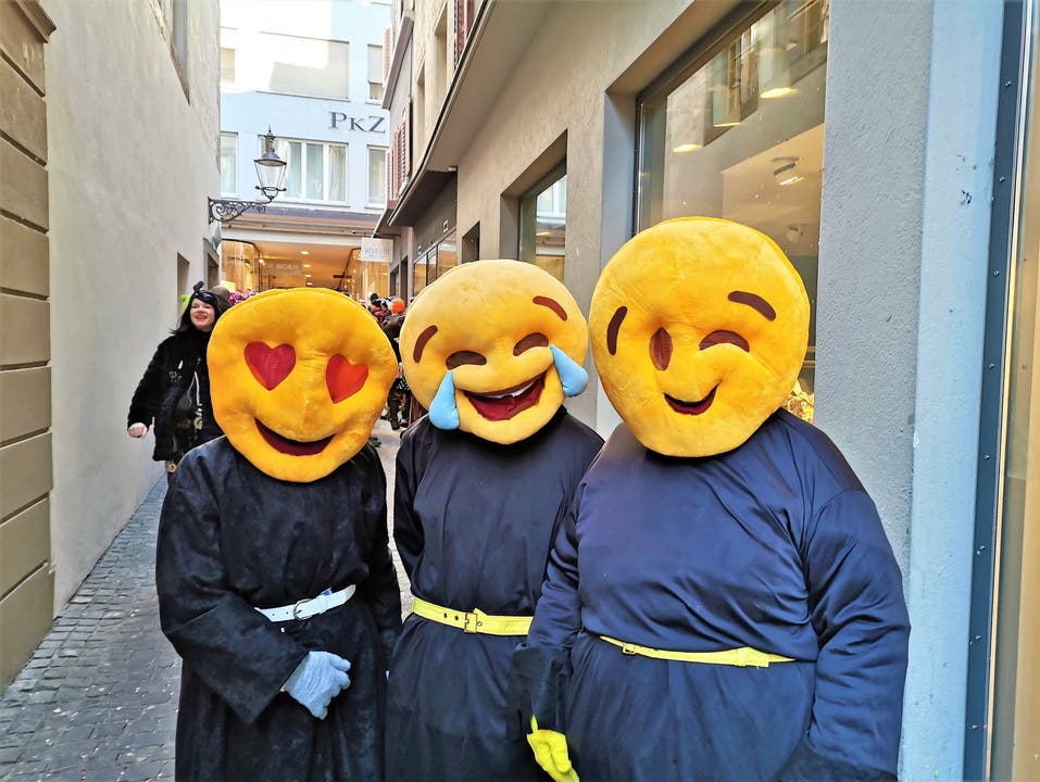 Die drei Smileys an der «Lozärner Fasnacht 2022».