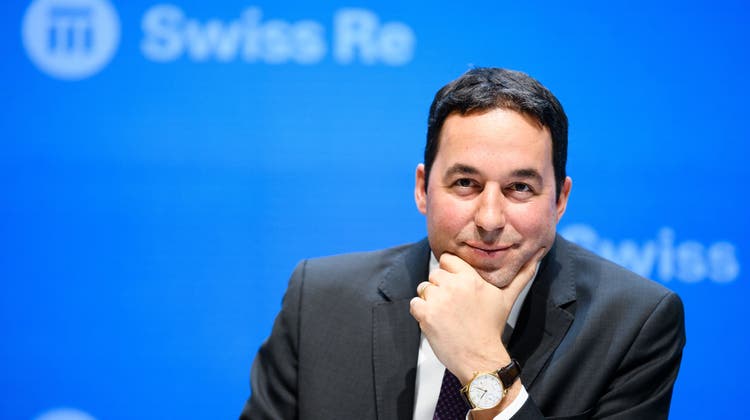 Hat wieder einen höheren Lohn erhalten: Christian Mumenthaler, Konzernchef von Swiss Re. (Keystone)