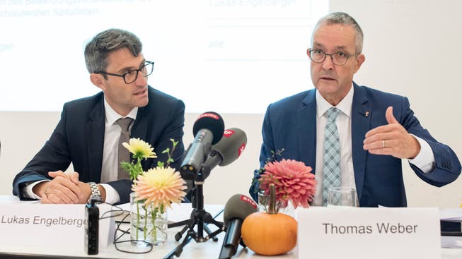 Gemeinsame Planung der Gesundheitsversorgung: Die beiden Gesundheitsdirektoren Lukas Engelberger (Basel-Stadt) und Thomas Weber (Baselland) informieren über die Bekämpfung der hohen Ärztedichte (Bild von 2019).