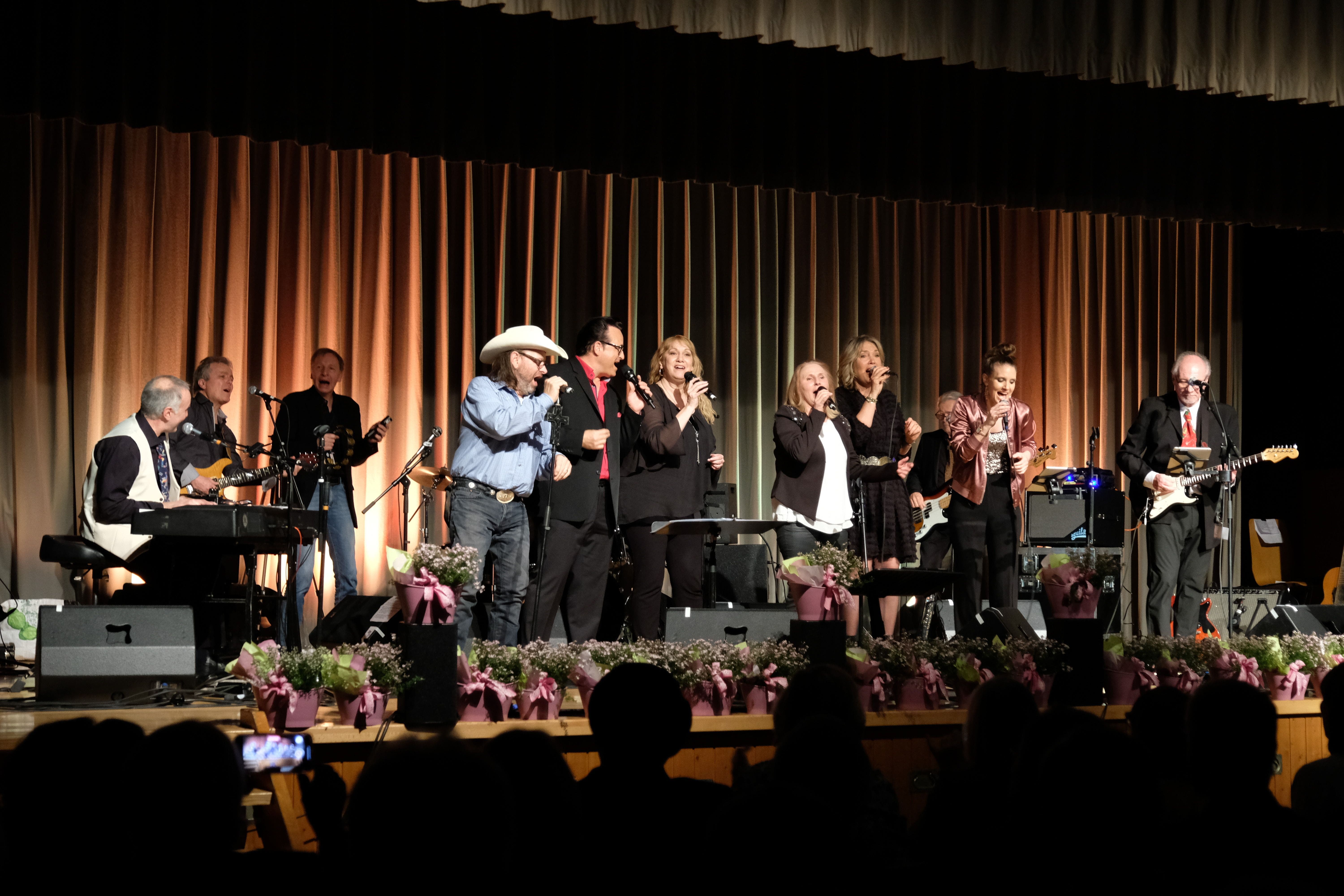 Impressionen Vom Konzert Zu Ehren Des Verstorbenen Jeff Turner