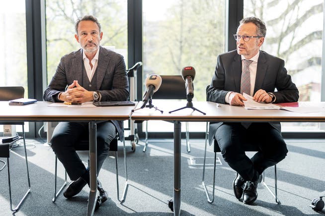 MCH Group Jahresabschluss 2021, Anwesend waren (links) Andrea Zappia, Verwaltungsratspräsident, und Beat Zwahlen, Group CEO, (rechts).