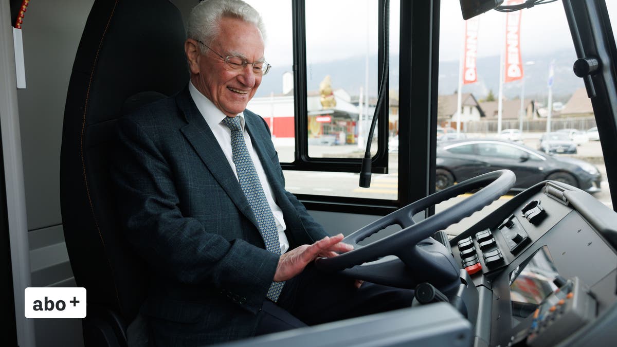 Unter-ihm-sind-die-Grenchner-Busbetriebe-stark-gewachsen-Nun-h-rt-Peter-Vogt-nach-42-Jahren-auf