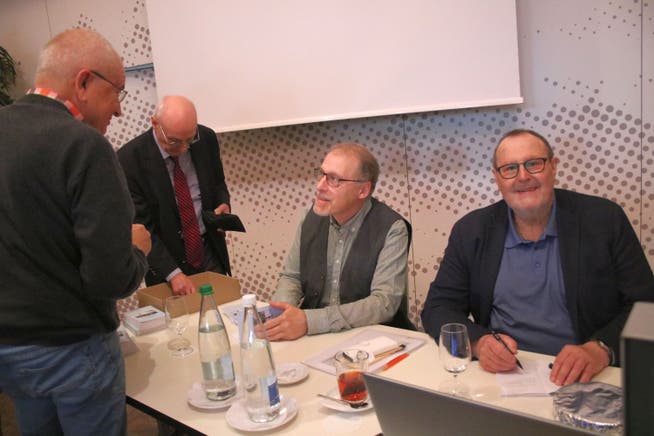 Lesemorgen mit Romano Cuonz (rechts). Mit Plinio Meyer beim Signieren.