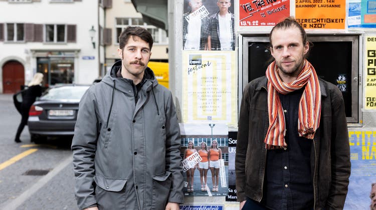 Maurus Candrian und Andrej Ruesch wollen mit dem Kombinat Festival Bands aus dem Untergrund fördern. (Severin Bigler)