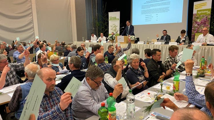 Alle vorgelegten Sachgeschäfte an der 21. Generalversammlung des Bauernverbandes Aargau wurden einstimmig genehmigt. (Toni Widmer)