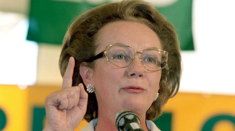 Migros-Aushängeschild und Ständerätin: Monika Weber 1995 bei einem Auftritt als LdU-Politikerin. (Keystone)