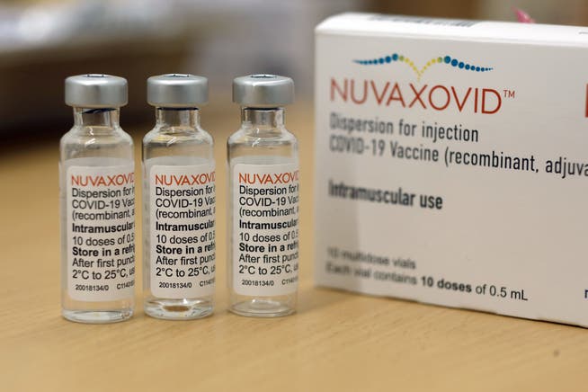 Mit Nuvaxovid von Novavax werden in der Schweiz vier Impfstoffe gegen das Coronavirus eingesetzt.