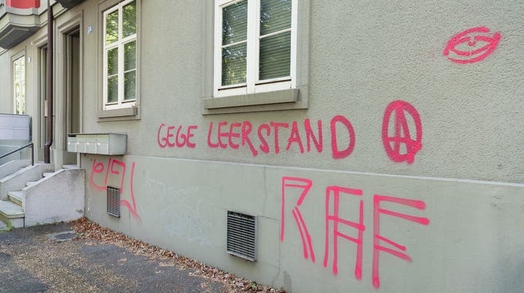 Protest gegen Gentrifizierung - ausgerechnet an einem Baumgartnerhaus in Basel. (BIld: Kenneth Nars (14. Mai 2019))