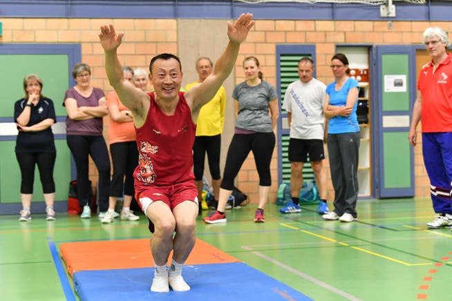 Gymnastics with Donghua Li: the Olympic champion in 