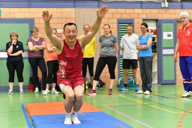 Gymnastics with Donghua Li: the Olympic champion in