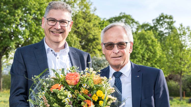 Der neue EBM-VR-Präsident Andreas Büttiker (links) und sein Vorgänger Alex Kummer. (zvg)
