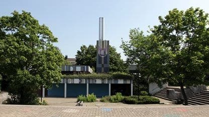 Der Dübendorfer Stadtrat widerruft die Entscheidung der Sekundarschule Dübendorf-Schwerzenbach: Die stille Wahl der sechs Schulpflegemitglieder gilt als ungültig. (Sekundarschule Dübendorf-Schwerzenbach)