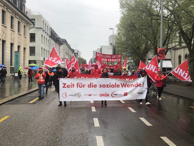 Trotz des schlechten Wetters gab es letztes Jahr eine Demonstration in Aarau – dieses Jahr findet sie am 30. April statt.