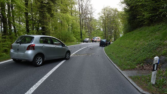 Die beiden Unfallautos auf der Schlierbachstrasse.