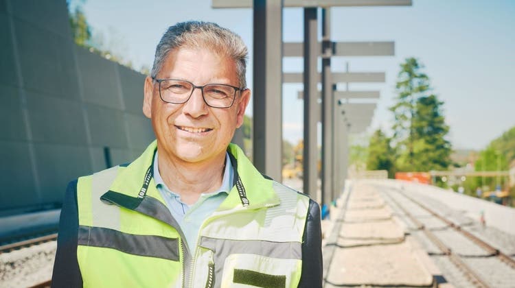 Andreas Büttiker - hier auf der Baustelle der neuen Waldenburgerbahn - tritt als BLT-Direktor zurück. (Christian Aeberhard)