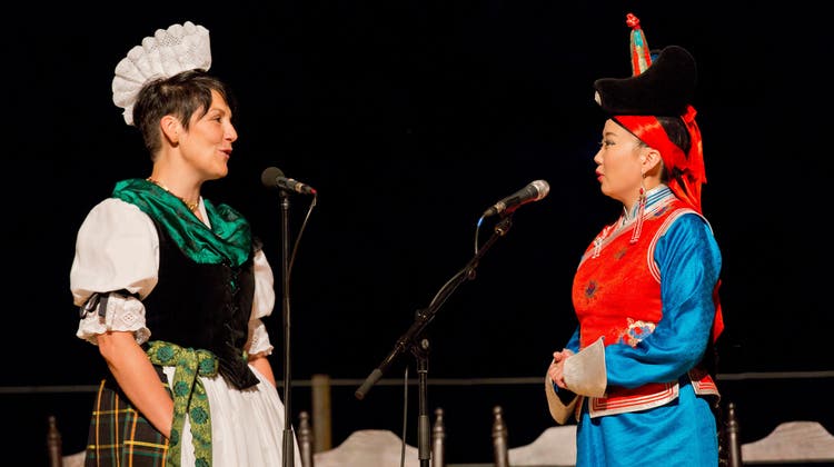 Die Nidwaldnerin Patricia Dahinden und Bolormaa Enkhtaivan aus der Mongolei werden am Obwald gemeinsam auftreten. (Bild: Niklaus Spoerri)