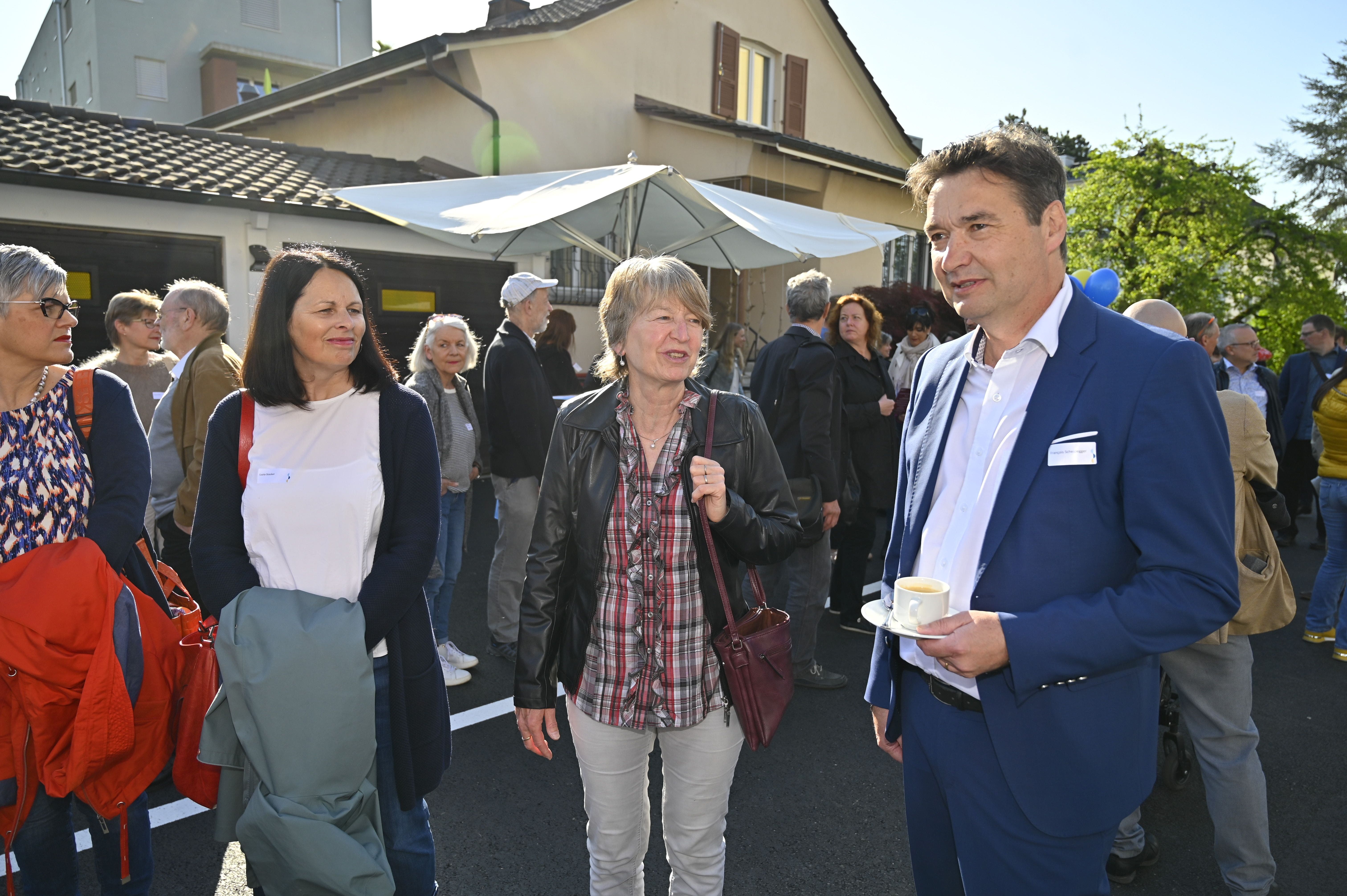Stadtpräsident François Scheidegger und Gesamtschulleiterin Nicole Hirt