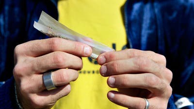 Das Zürcher Drogeninformationszentrum (DIZ) warnt vor stark schwankendem Wirkstoffgehalt bei MDMA und Kokain. Denn damit steigt jeweils die Gefahr einer Überdosierung. (Martin Ruetschi / Keystone)