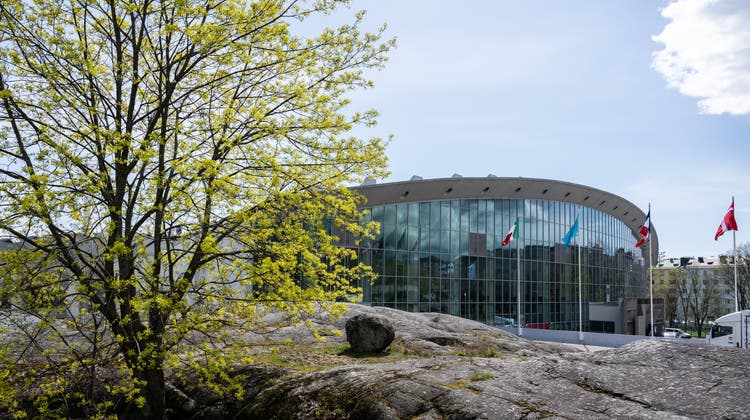 Der Schauplatz der Schweizer WM-Spiele: Die Helsinki Ice Hall. (Keystone)