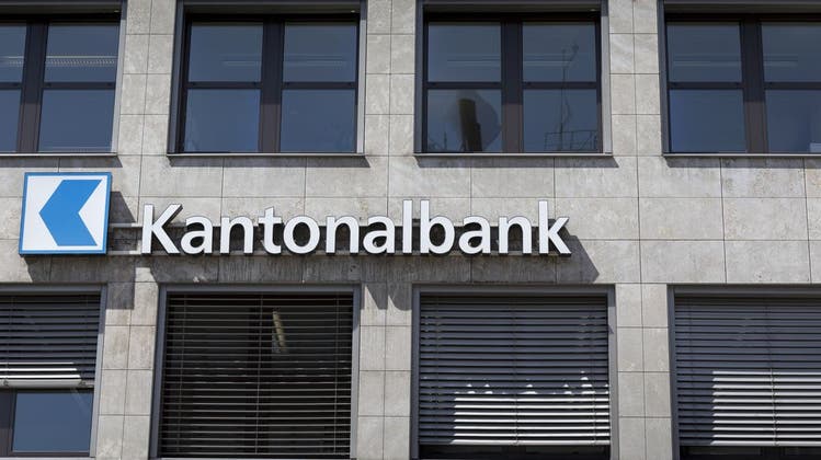 Die Aargauische Kantonalbank ändert die Regeln für die Kreditvergabe wieder. (Keystone)