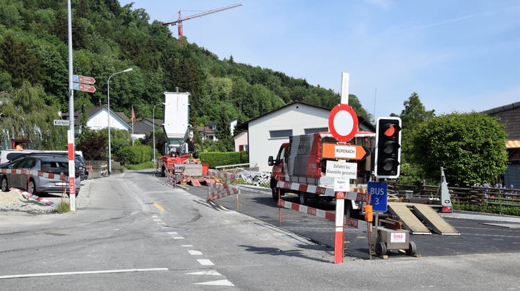 Die Reinerstrasse wird ab dem Kreisel Lauffohr bis zur Gemeindegrenze Rüfenach samt den Werkleitungen erneuert. (mhu (19. Mai 2022))