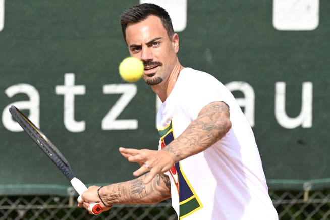 Diego Benaglio hat auf dem Tennisplatz viel Spass: «Ich habe den Tennissport immer äusserst aufmerksam verfolgt.»