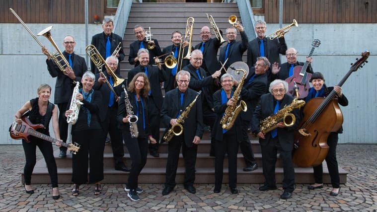 Die «Exciting Jazz Crew» (EJC) besteht seit 50 Jahren. Heiner Hurni (vordere Reihe, Zweiter von rechts) hat sie gegründet. (zvg)