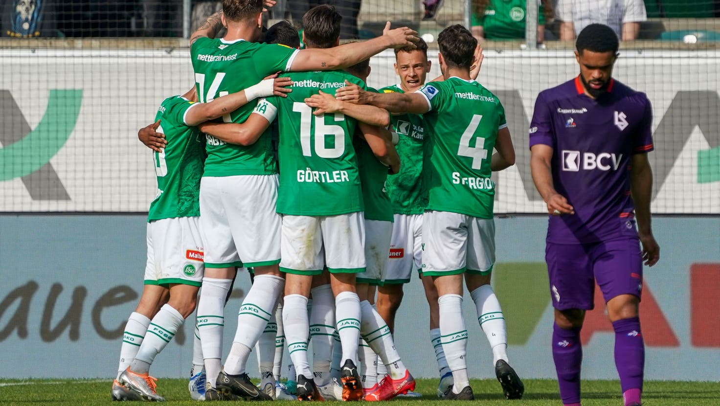 Saison-Dernière im proppenvollen Kybunpark: Doppelpack von Duah, dann trifft auch Görtler für St.Gallen zum 3:0 gegen Lausanne
