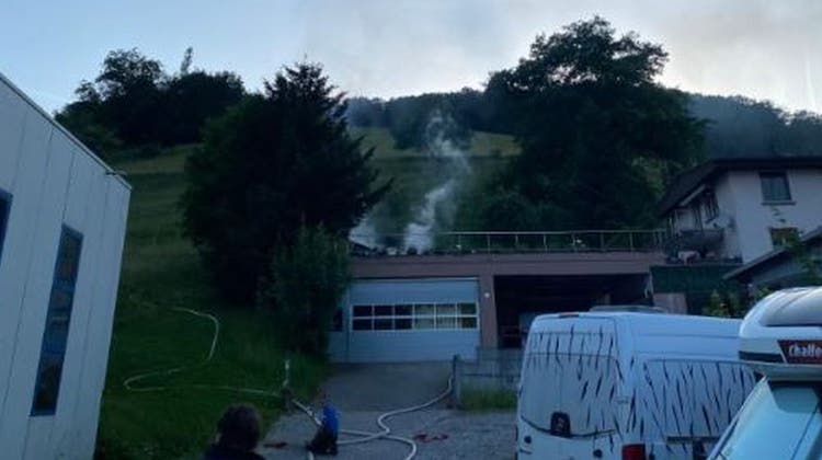Wintersingen BL: Gartenhaus brennt komplett aus (Bild: zvg / Kanton BL)