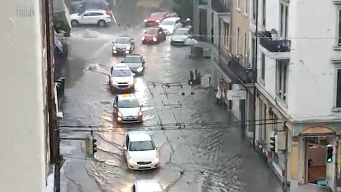 Starkregen setzt in der Stadt Luzern Strassen und Keller unter Wasser