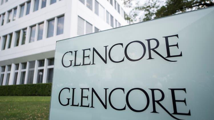 In der Schweiz und in den Niederlanden laufen nach wie vor diverse Untersuchungen gegen den Rohstoffkonzern Glencore. (Keystone)