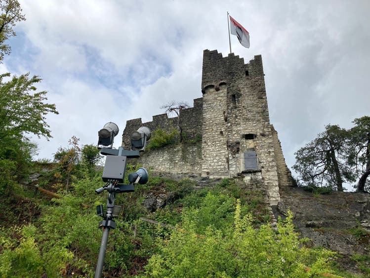 Auf der Ruine Stein in Baden befinden sich sechs Überwachungskameras der Stadt.