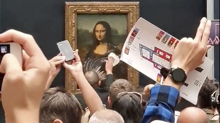 Dank Panzerglas hat die Mona Lisa den Tortenwurf unbeschadet überstanden. (AP)