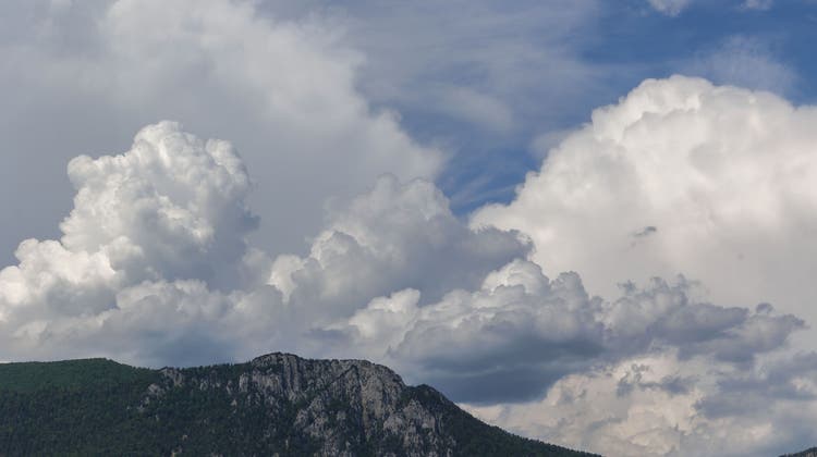Wetter: Gewitterwolken über dem Jura am 19. Juni. (Hanspeter Bärtschi)