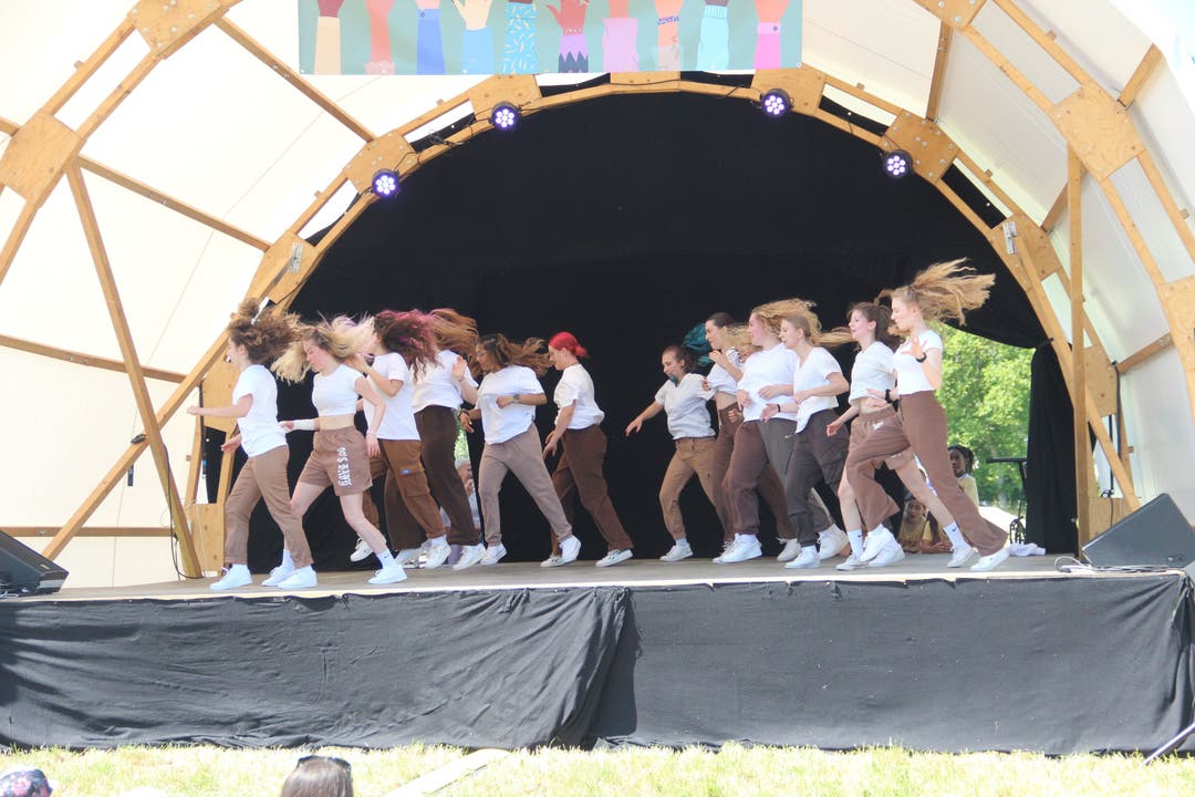 Die Tänzerinnen und Tänzer des Wohler Tanzlade lieferten eine mitreissende Show.