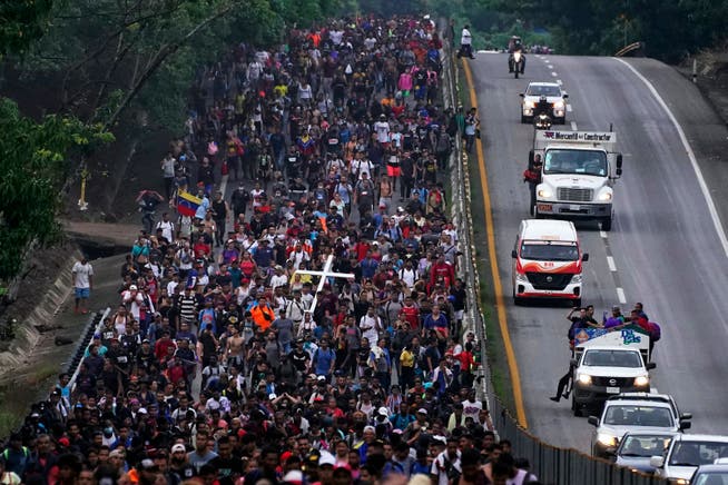 Around 10,000 Migrants Are Currently Making Their Way To The Southern Border Of The United States Of America.